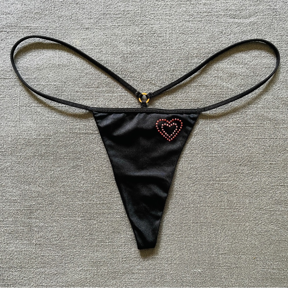Victoria’s Secret Very Sexy V-String